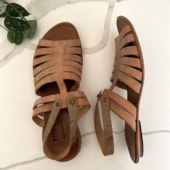 CYDWOQ Vintage‘Shutter’ Sandal
